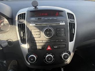 Kia Ceed 1.4I 16V BREAK picture 22