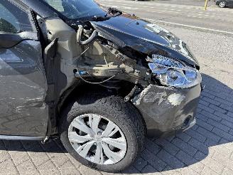 Peugeot 208 1.4 HDI picture 9