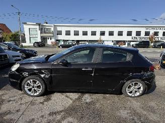 Alfa Romeo Giulietta 1.6 MTJD picture 5