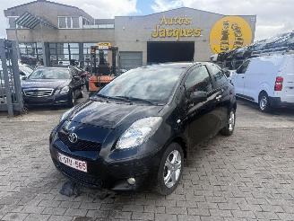 Vaurioauto  passenger cars Toyota Yaris  2010/6