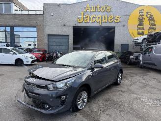 skadebil auto Kia Rio 1.2 PURE 2022/8