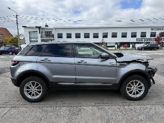 Land Rover Range Rover Evoque 2.2 picture 5