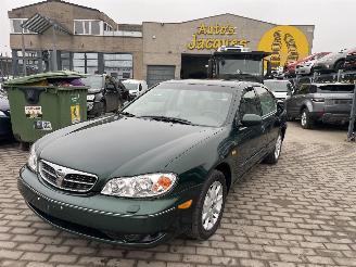 Vaurioauto  passenger cars Nissan Maxima-qx V6 2.0B 2003/4