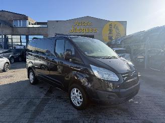 krockskadad bil bedrijf Ford Transit CUSTOM LIMITED 2015/3