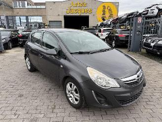 uszkodzony samochody osobowe Opel Corsa 1.3 CDTI 2011/9