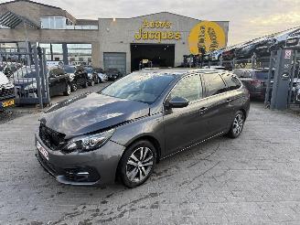 Voiture accidenté Peugeot 308 II SW ALLURE 2019/2