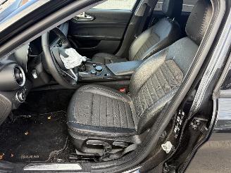 Alfa Romeo Giulia SUPER picture 16