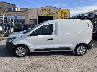 uszkodzony samochody ciężarowe Renault Express 1.5 DCI CONFORT 2021/9