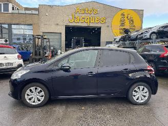  Peugeot 208 1.2I 2014/1