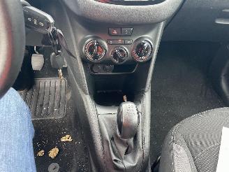 Peugeot 208 1.2I picture 15