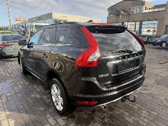 Vaurioauto  passenger cars Volvo Xc-60 2.0D MOMENTUM 2015/1