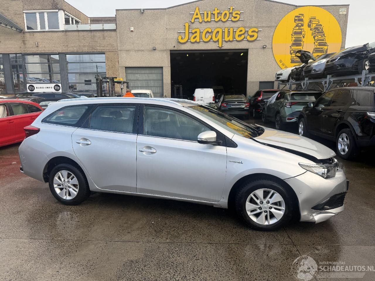 Toyota Auris HYBRID BREAK