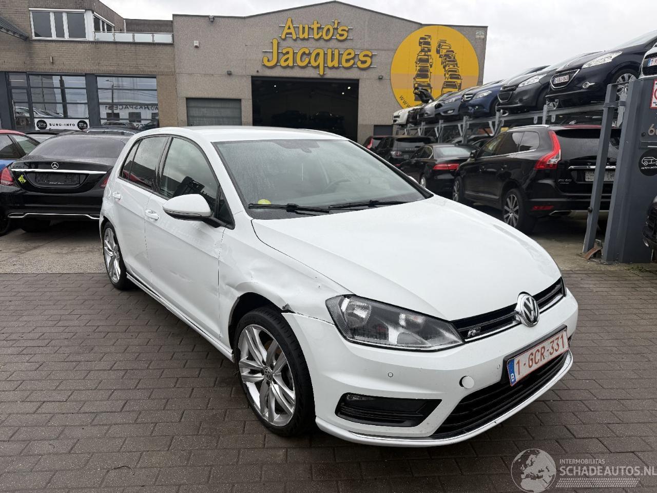 Volkswagen Golf 1.6 TDI R-LINE