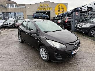 Vaurioauto  passenger cars Mazda 2 ACTIVE 2012/1