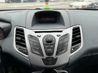 Ford Fiesta 1.4I picture 20