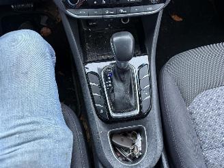 Hyundai Ioniq PLUG IN - HYBRID picture 24