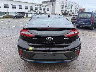 Hyundai Ioniq PLUG IN - HYBRID picture 11