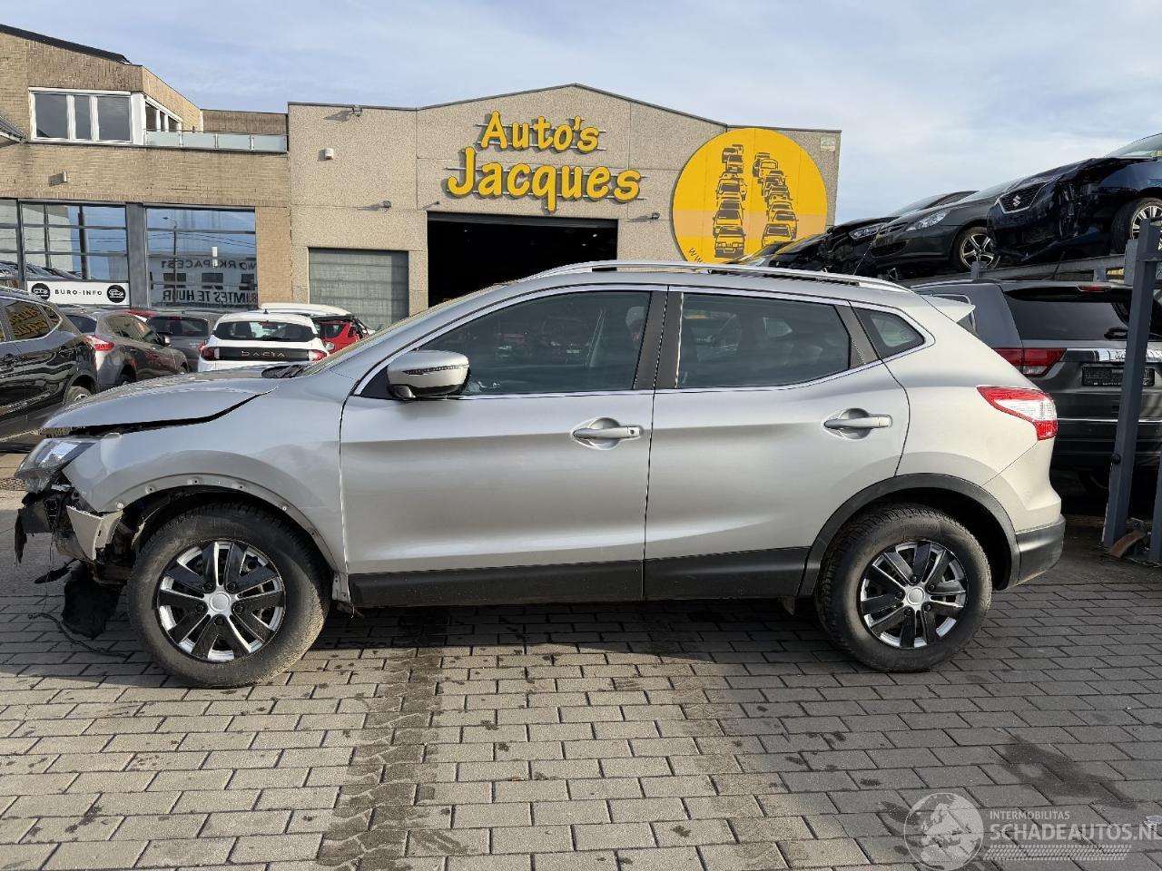 Nissan Qashqai 1.2I
