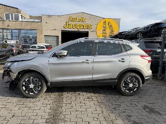 Voiture accidenté Nissan Qashqai 1.2I 2016/10