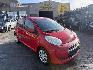 Vaurioauto  passenger cars Citroën C1 1.0 5P 2010/8