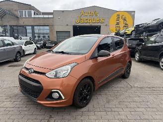 krockskadad bil auto Hyundai I-10 1.0I BLUE DRIVE 2014/6