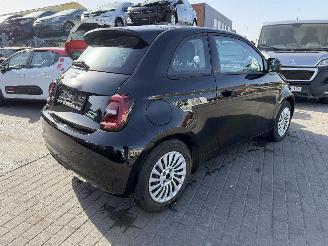 Fiat 500E  picture 9