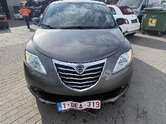 Lancia Ypsilon 1.2I  SILVER picture 8