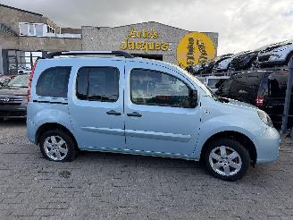 krockskadad bil auto Renault Kangoo 1.6I DYNAMIQUE 2010/5