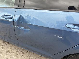 Volkswagen Golf 1.6 TDI picture 14