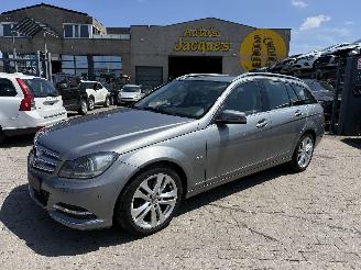 krockskadad bil auto Mercedes C-klasse BREAK ELEGANCE 2012/6