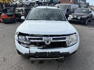 Dacia Duster 1.6I picture 2