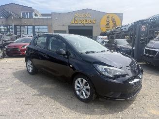 Damaged car Opel Corsa 1.4I 2018/9