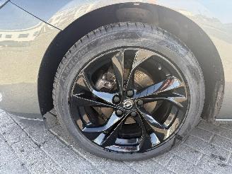 Opel Astra 1.2 B picture 9