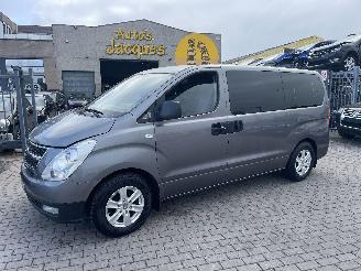 damaged commercial vehicles Hyundai H1 2.5 CRDI 5 PL 2011/4