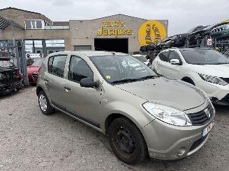 Voiture accidenté Dacia Sandero 1.2B 2010/5