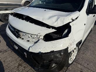 Opel Vivaro 1.5 TURBO C EDITION picture 12