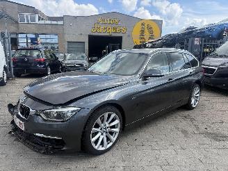 uszkodzony samochody osobowe BMW 3-serie LUXERY TOURING 2017/9