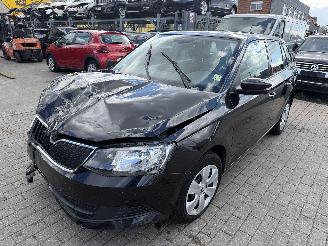 Skoda Fabia 1.2 TSI AMBITION picture 2