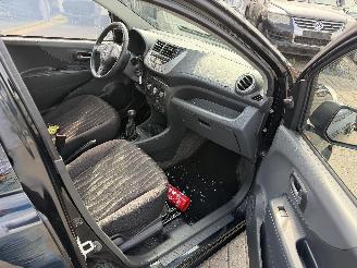 Nissan Pixo 1.0I picture 20