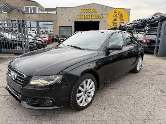 krockskadad bil auto Audi A4 1.8 TFSI ATTRACTION 2010/9