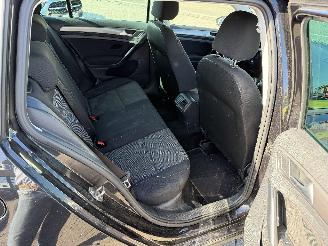 Volkswagen Golf 1.6 TDI AUTOMAT picture 15
