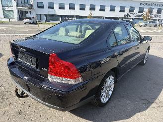 Volvo S-60 2.4D picture 5