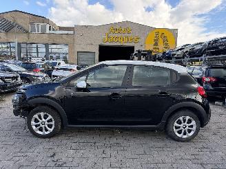 Vaurioauto  passenger cars Citroën C3 1.2 YOU! 2023/8