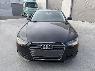 Audi A4 Avant 2.0 TDI picture 2