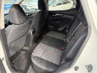 Nissan Qashqai 1.2 DIG-T TEKNA picture 12