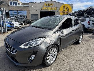 Schadeauto Ford Fiesta 1.5 TDCI TITANIUM 2019/12