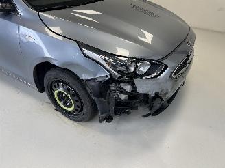 Kia Cee d  picture 2