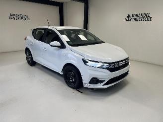 Schadeauto Dacia Sandero  2025/4
