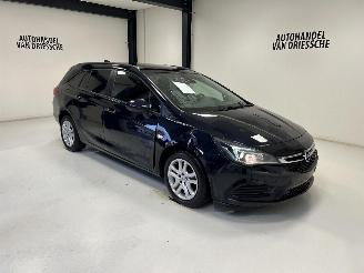 Coche accidentado Opel Astra  2018/5