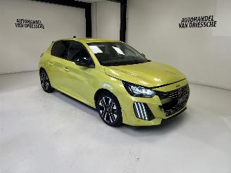 krockskadad bil auto Peugeot 208 ALLURE 2024/3